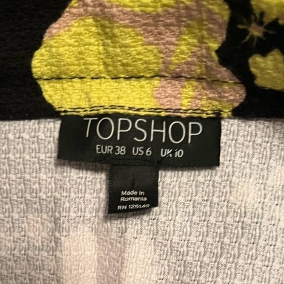 TOPSHOP Floral Skirt with lace trim! - Picture 4 of 4